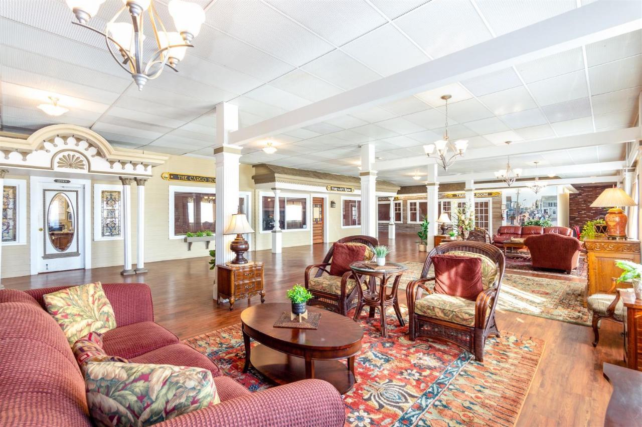 Provincetown Inn Екстер'єр фото